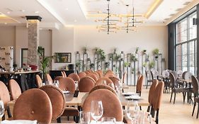 Hotel Nota  4*